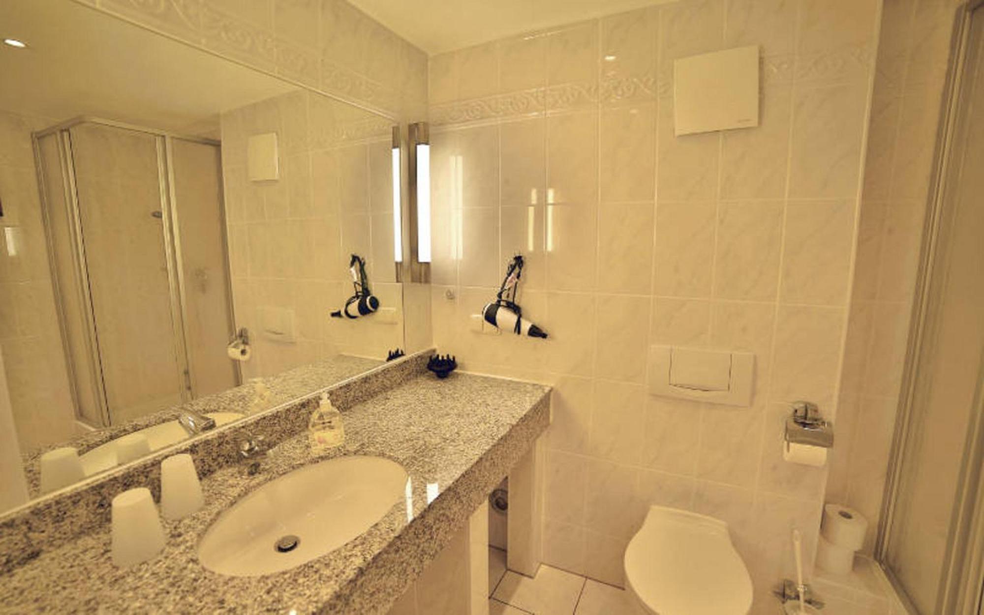 Ferienwohnung Binzer Strandgut Im Haus Jahreszeiten Binz Exterior foto
