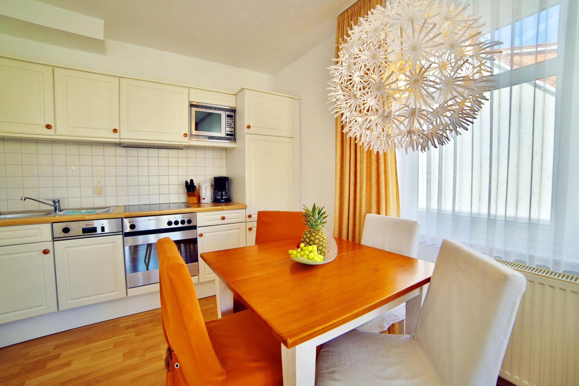 Ferienwohnung Binzer Strandgut Im Haus Jahreszeiten Binz Exterior foto